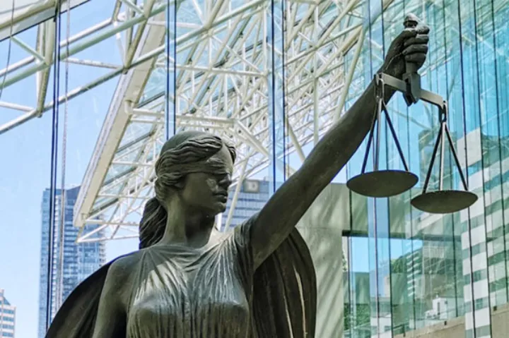 بریدن مالیات میلیون دلاری برای یک پناهجوی ایرانی قاضی: او تابعیت کانادایی ندارد